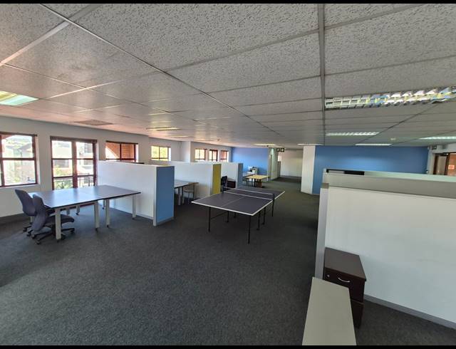 351M² OFFICE TO LET IN RIVONIA